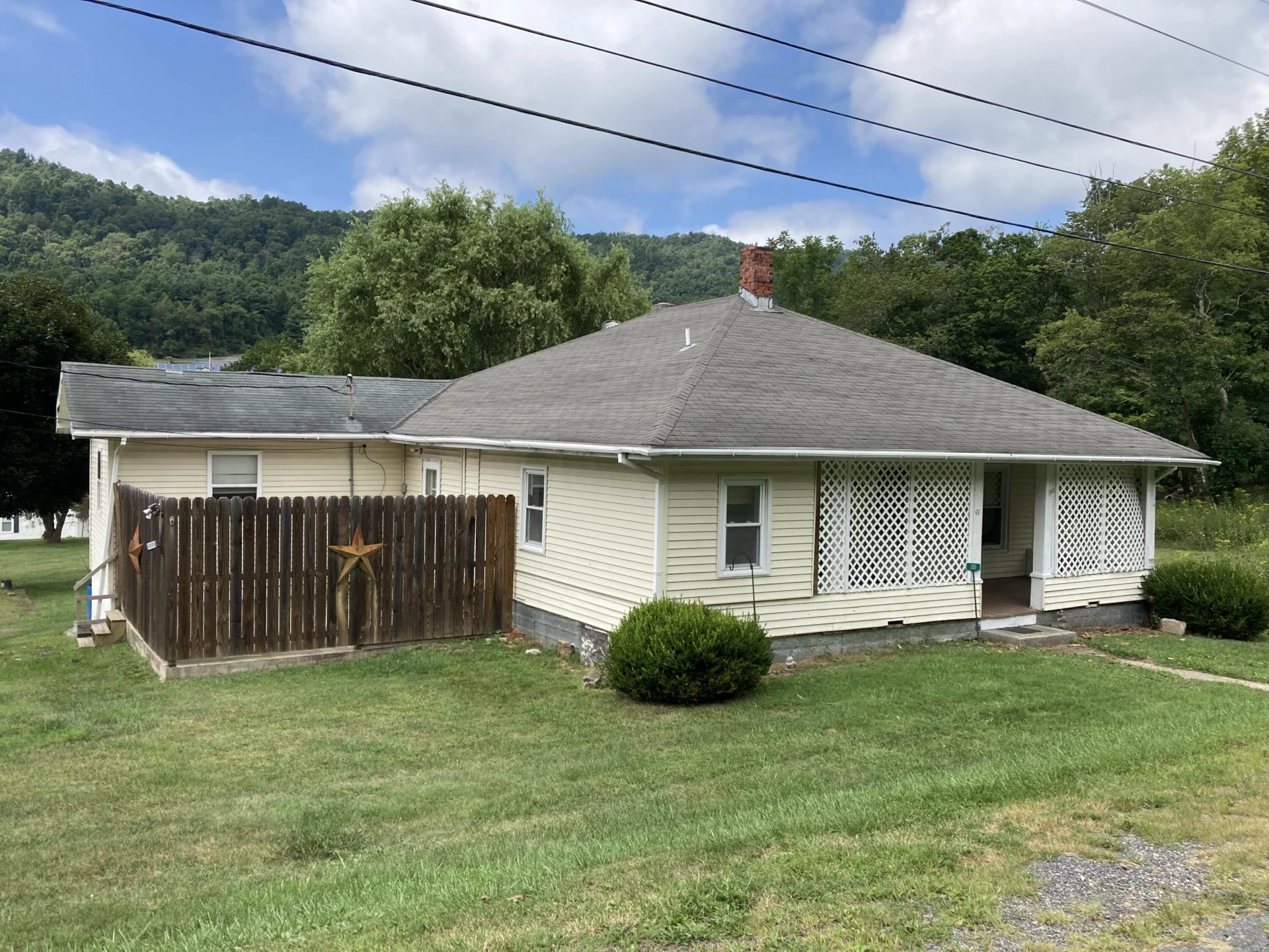 201 Forestry Rd