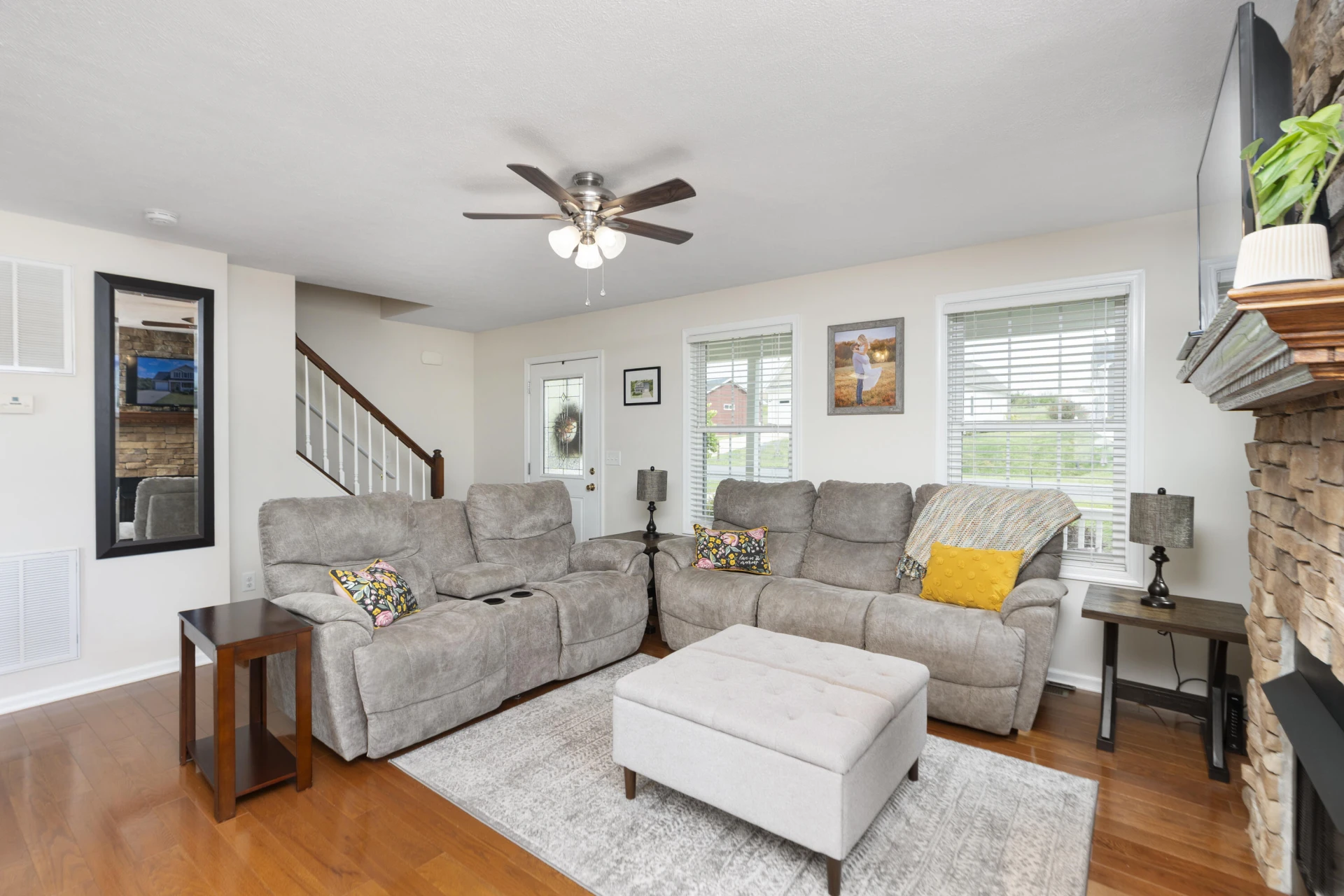 145 Thoroughbred Cir - Photo 5