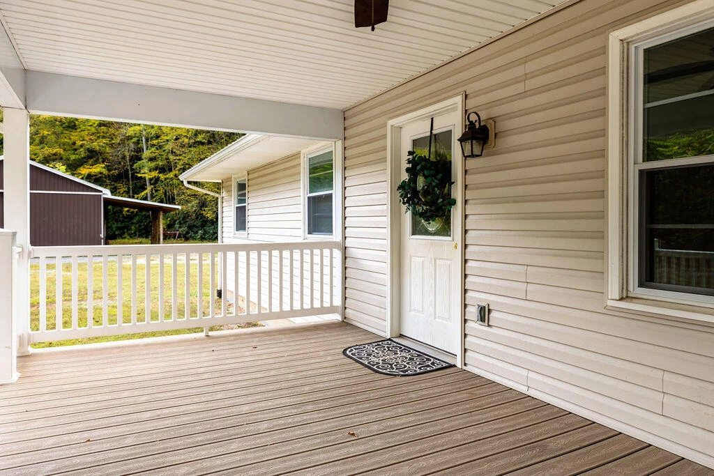 1567 Blue Grass Hollow Rd - Photo 3