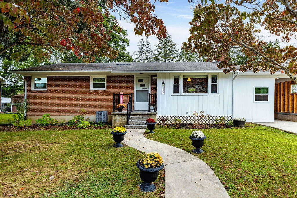 1208 Grace Avenue Ave - Photo 3