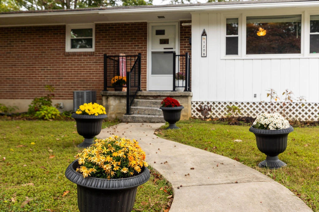 1208 Grace Avenue Ave - Photo 4