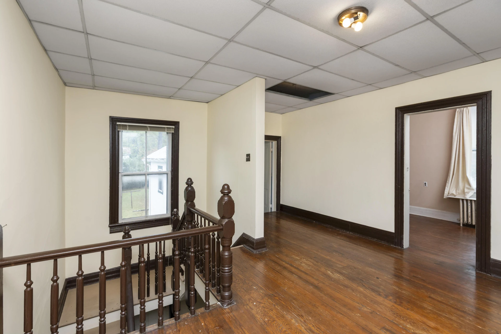 747 E 24th St - Photo 18