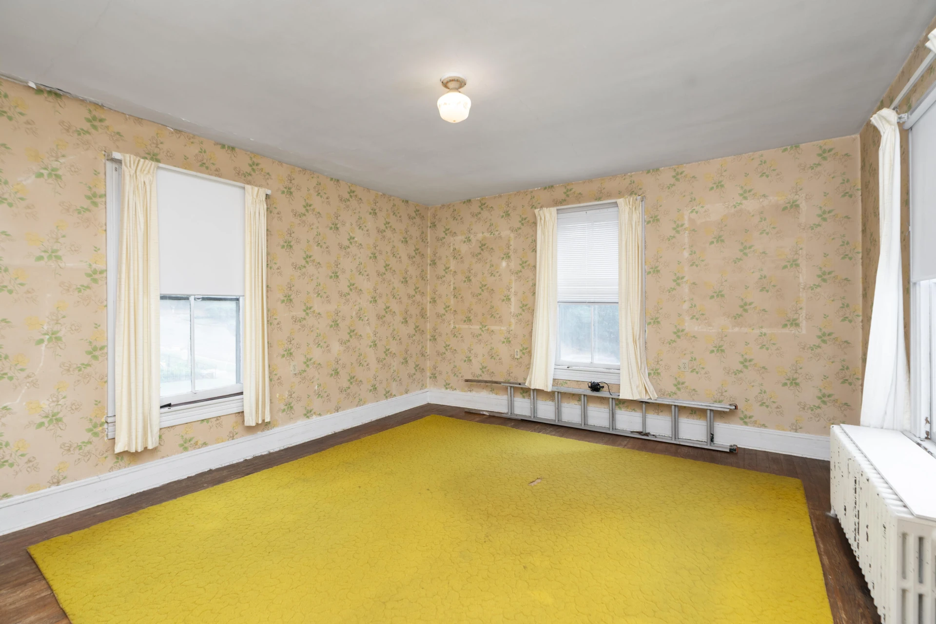 747 E 24th St - Photo 23