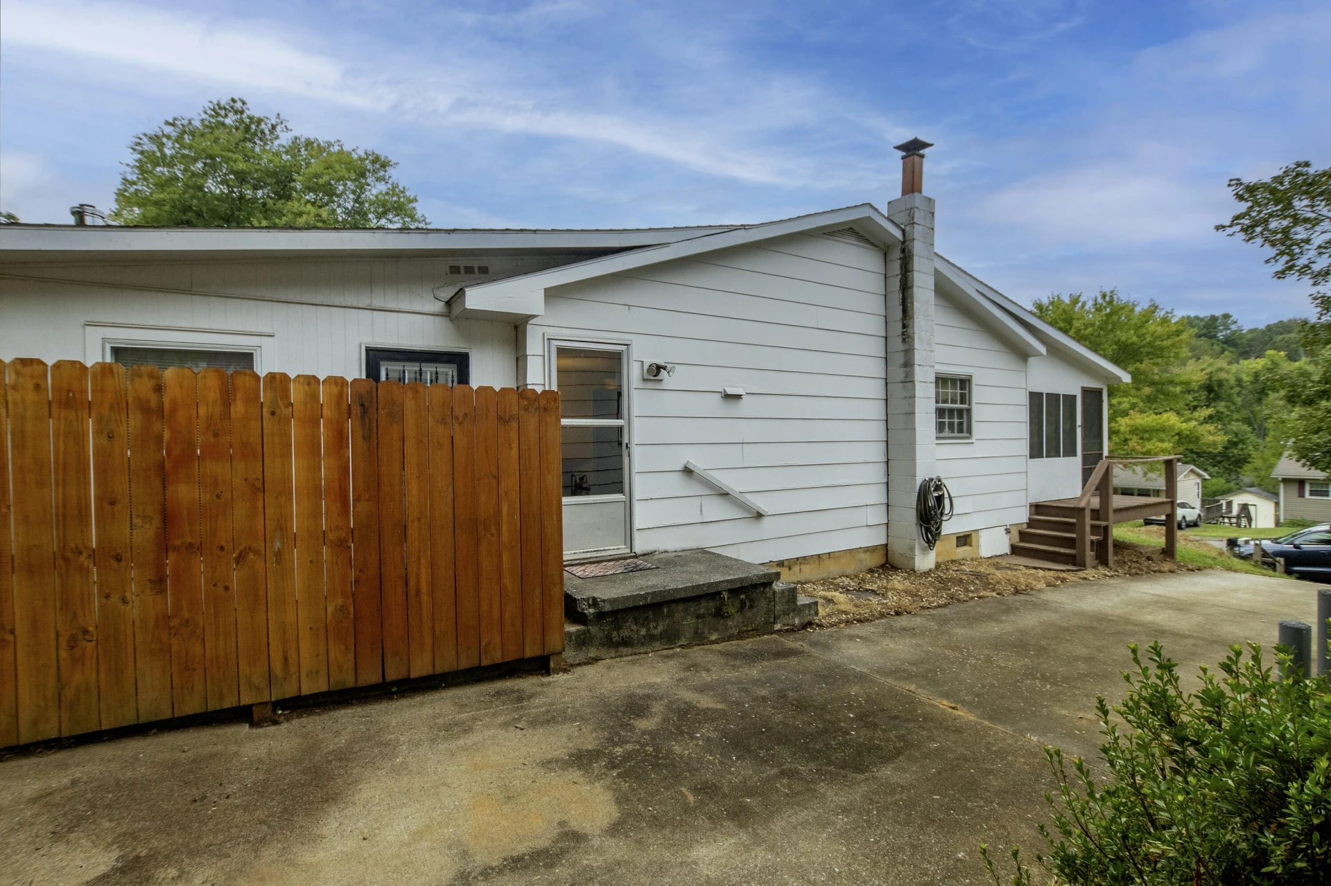 172 W 37th St - Photo 22