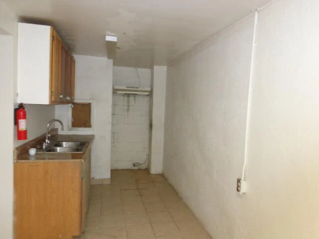 213 E 35th St - Photo 9