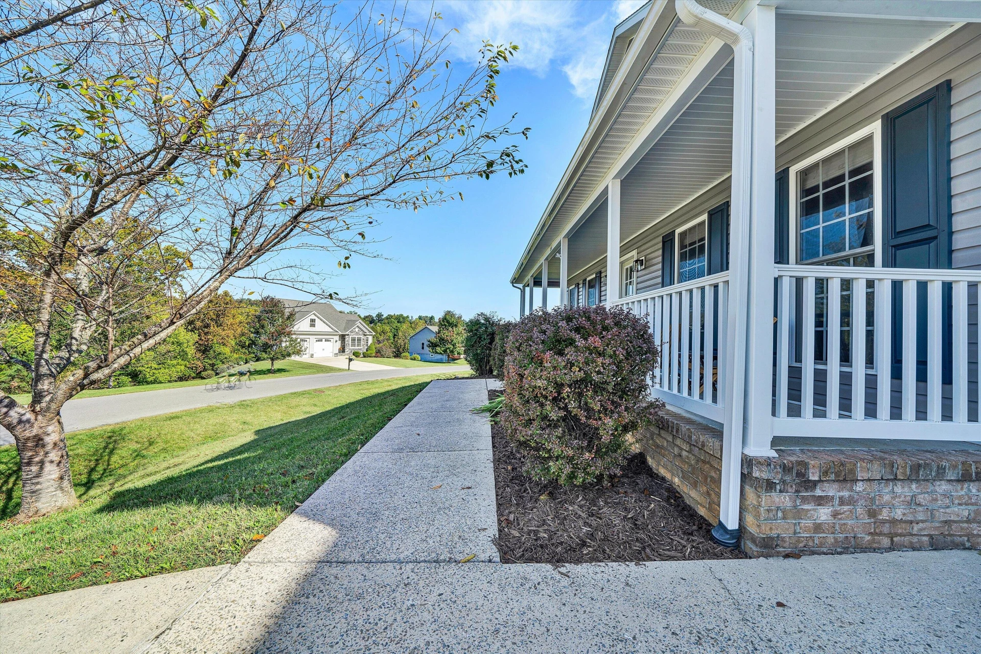 271 New Cameron Dr - Photo 4