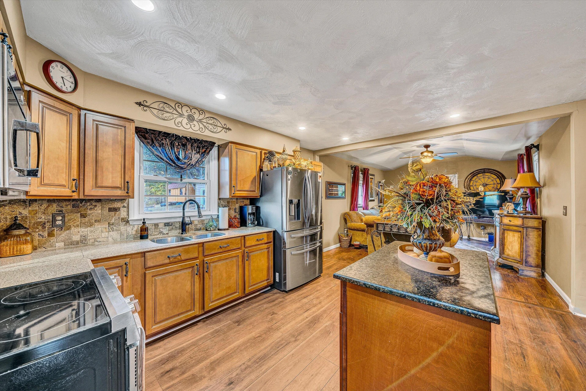 248 Ridgeway Cir - Photo 13