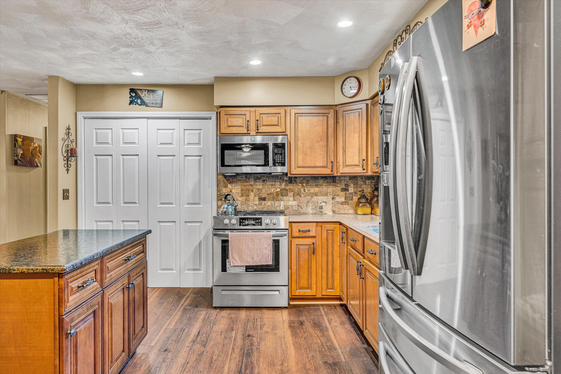 248 Ridgeway Cir - Photo 16
