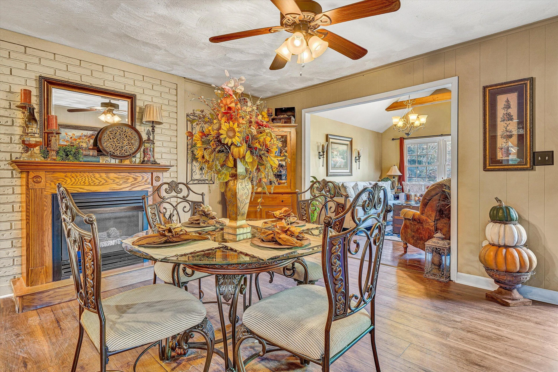 248 Ridgeway Cir - Photo 4