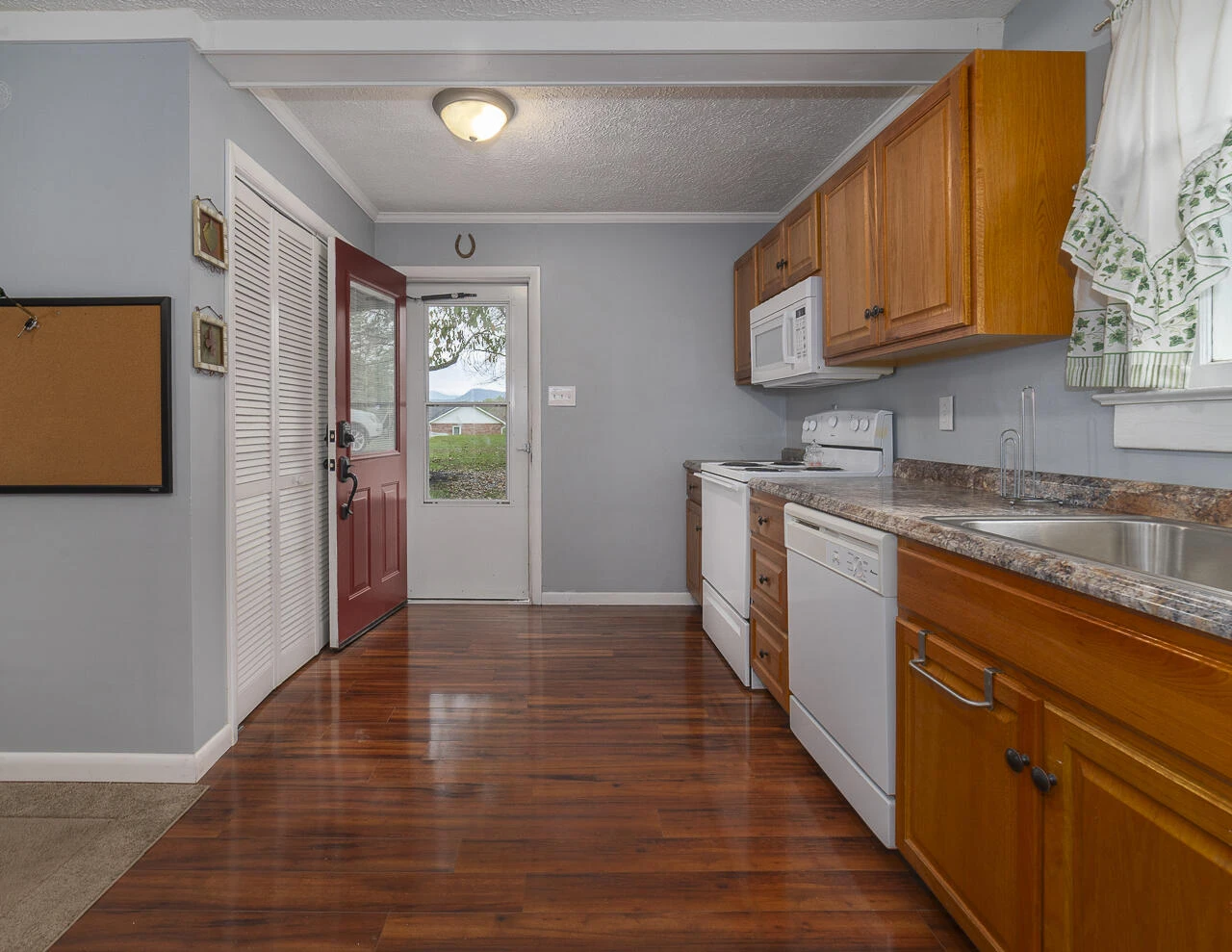 5670 N Lee Highway - Photo 14