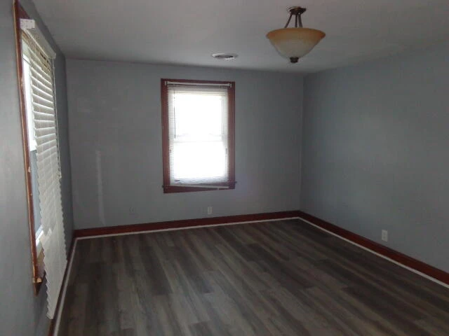 307 E Phillip St - Photo 5