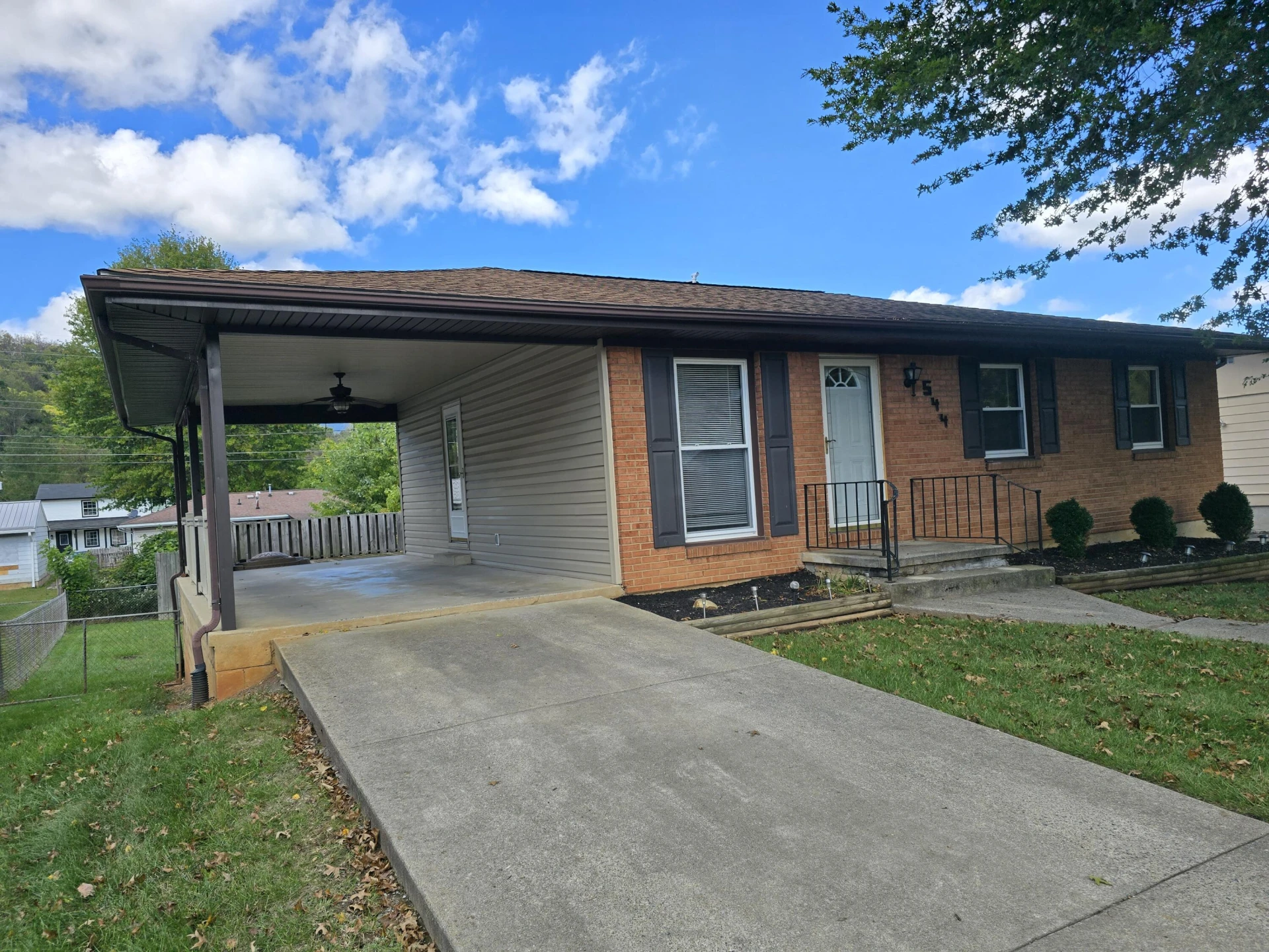 544 Brentwood Dr