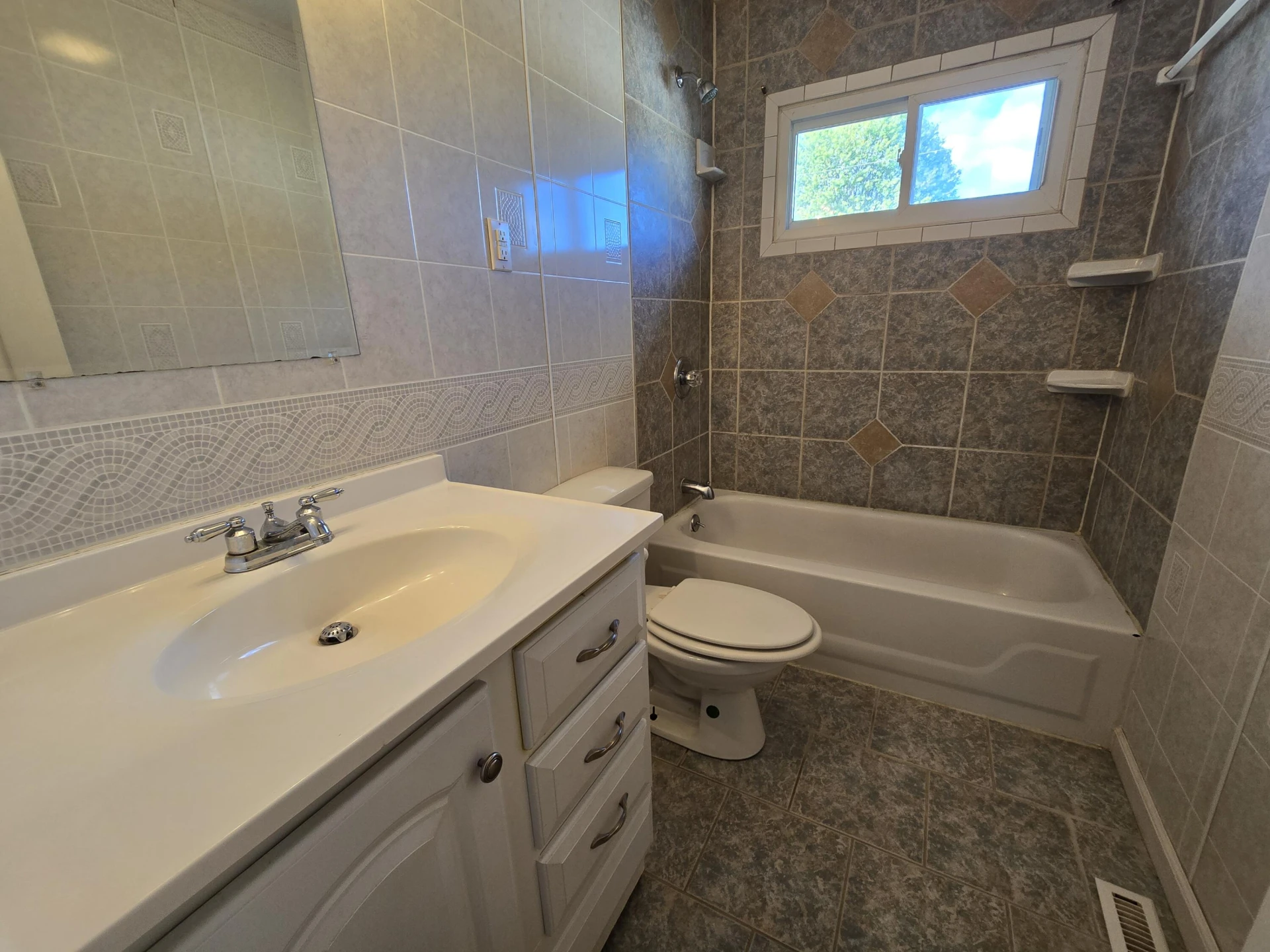 544 Brentwood Dr - Photo 11