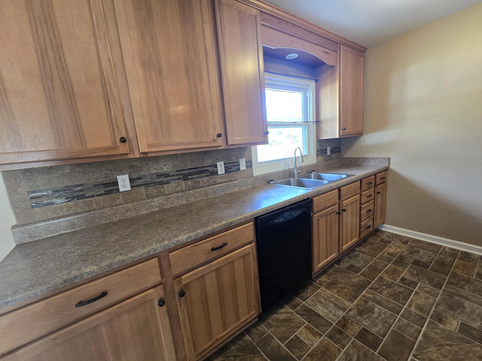 544 Brentwood Dr - Photo 5