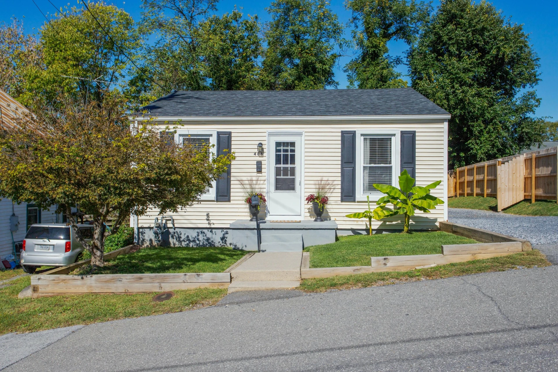 408 Maury St