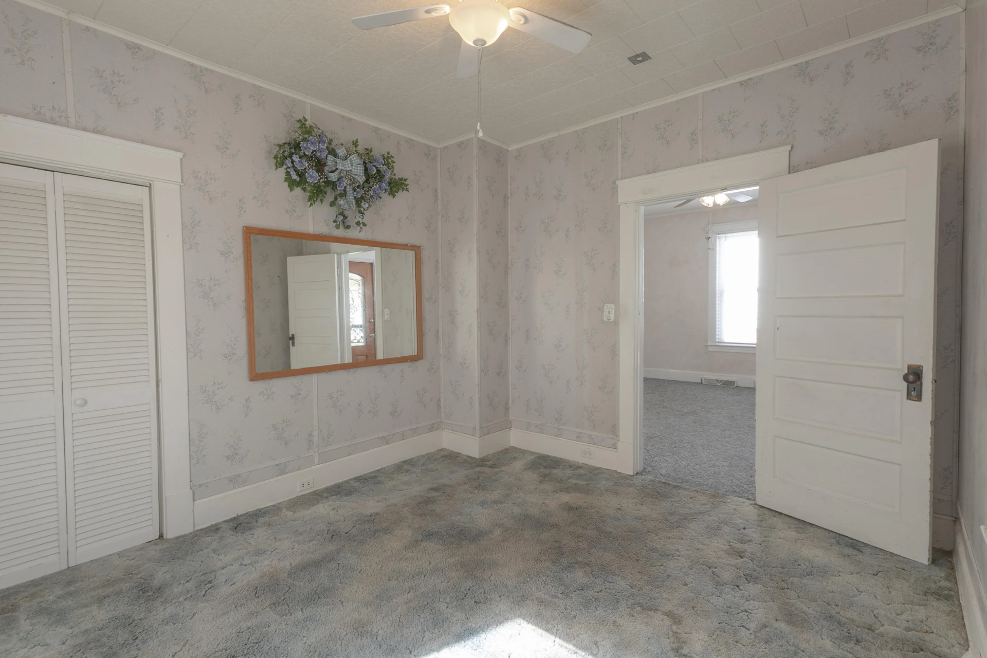 315 Third St - Photo 4