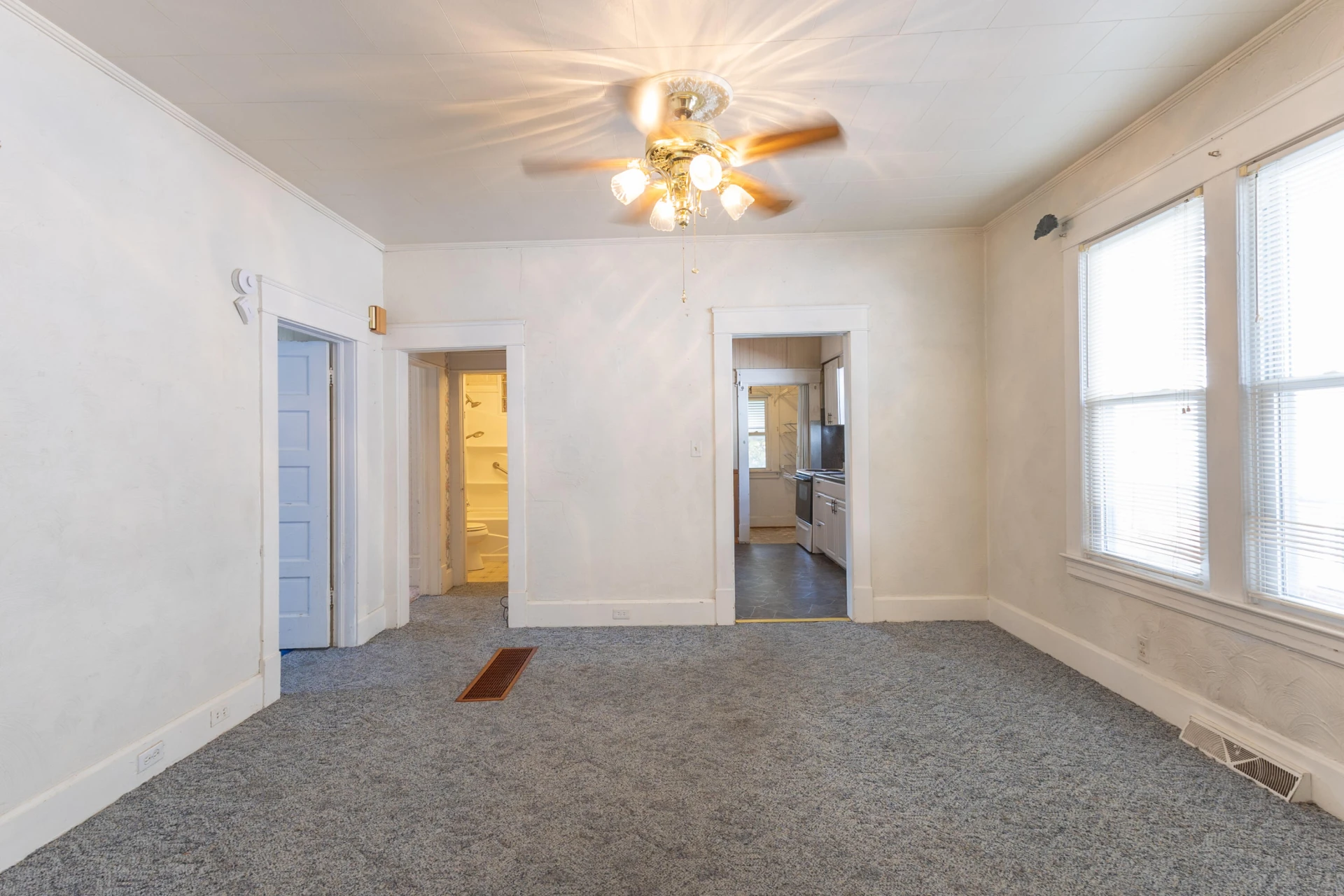 315 Third St - Photo 6