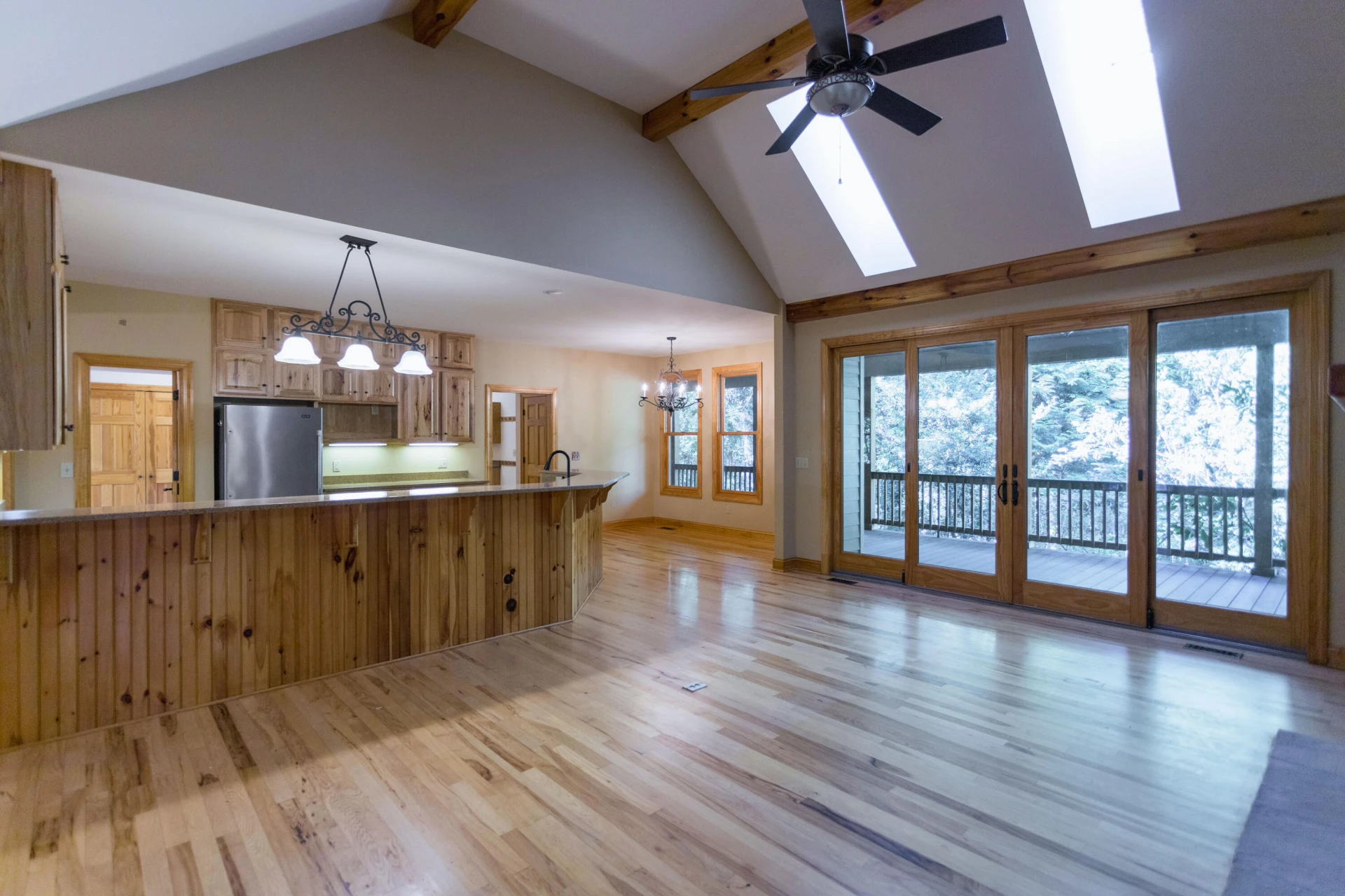 220 East Ridge Dr - Photo 16