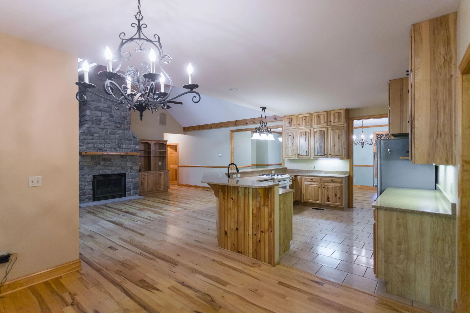220 East Ridge Dr - Photo 18