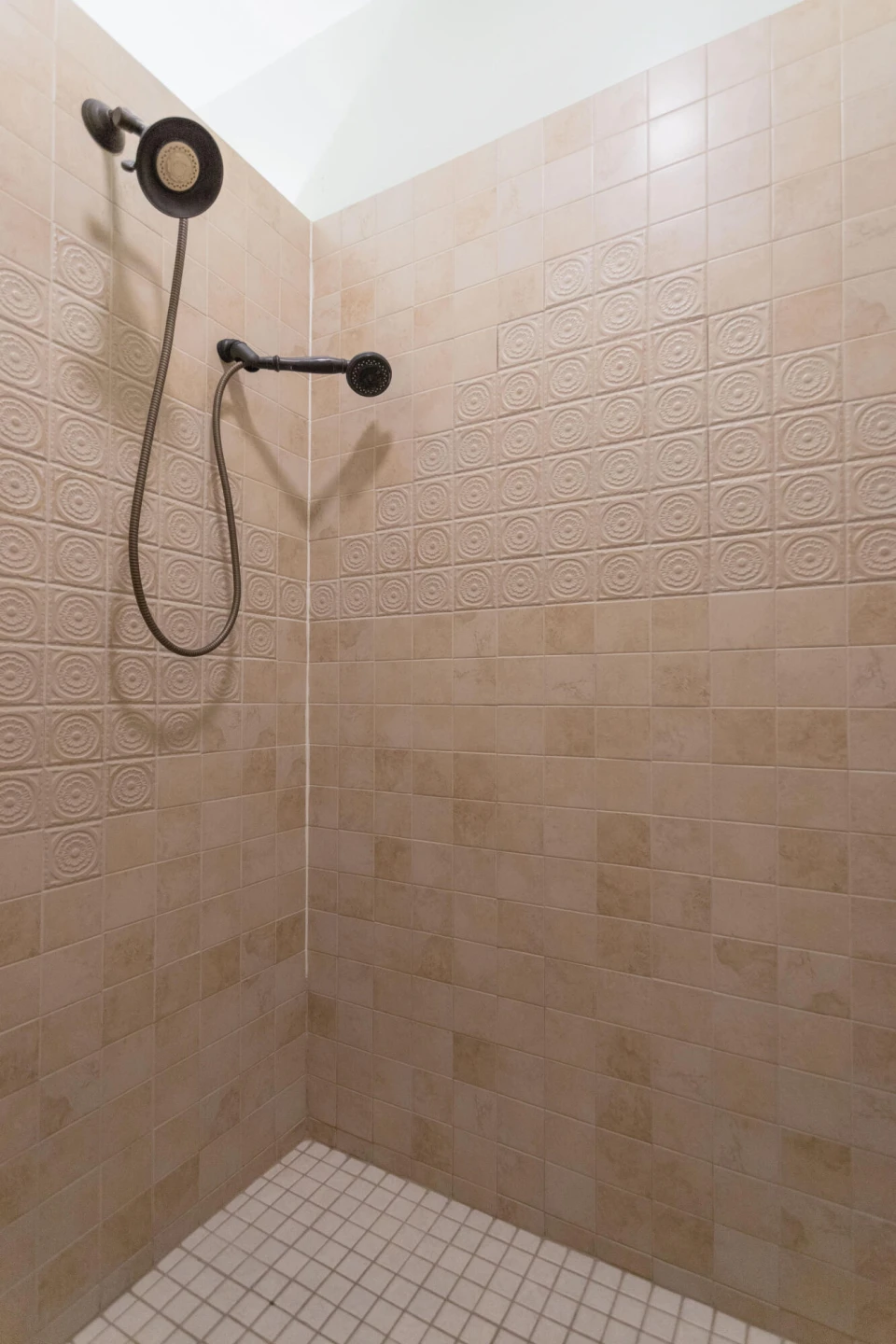 220 East Ridge Dr - Photo 38