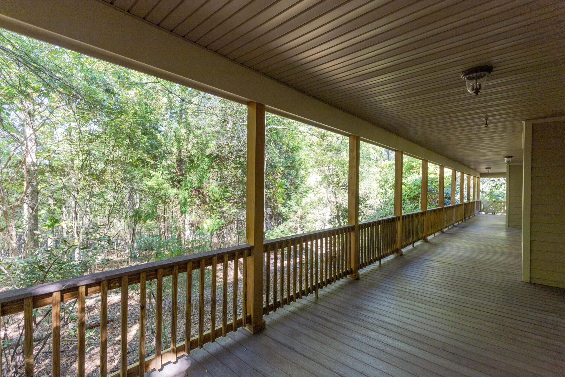 220 East Ridge Dr - Photo 5