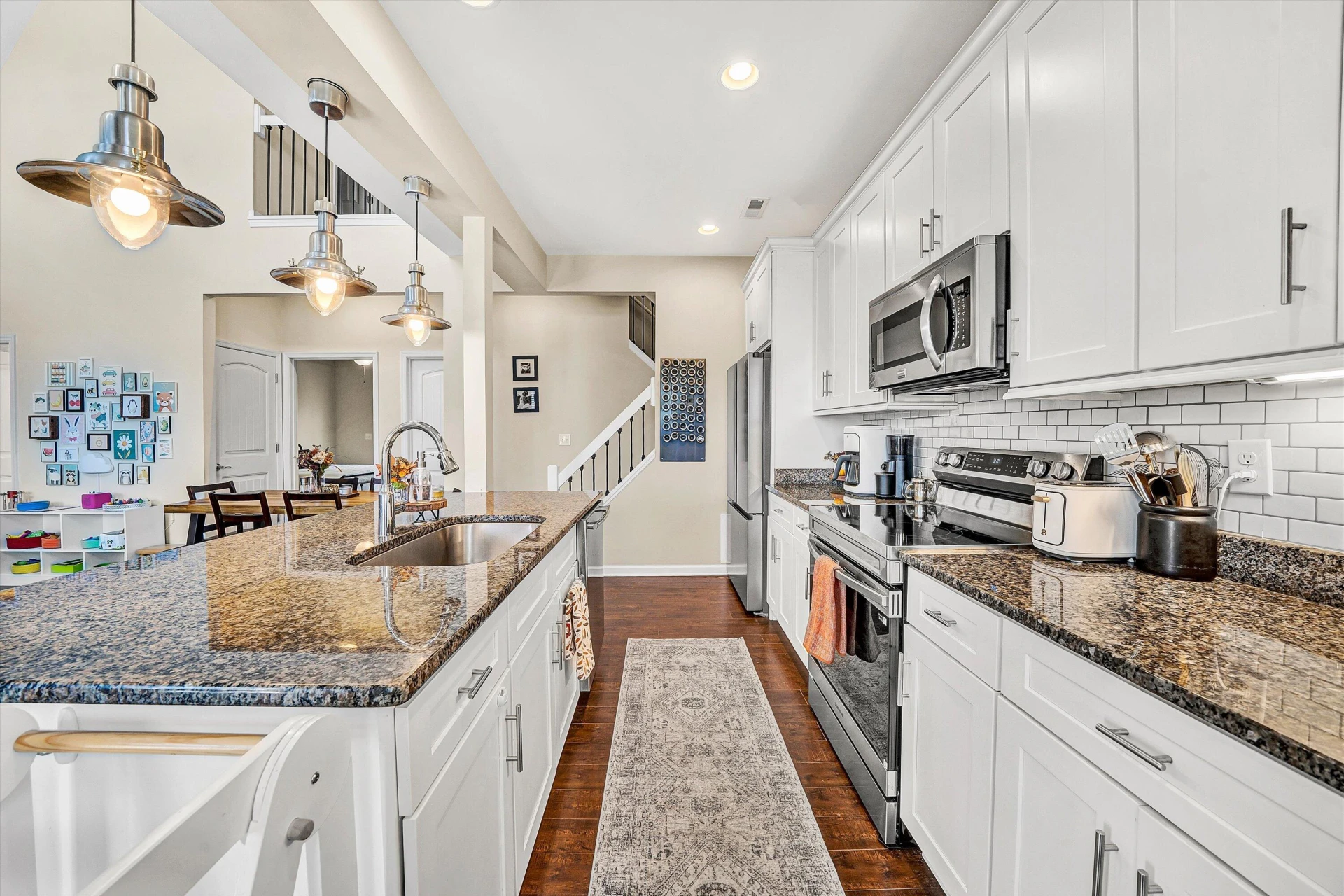 281 New Cameron Dr - Photo 9