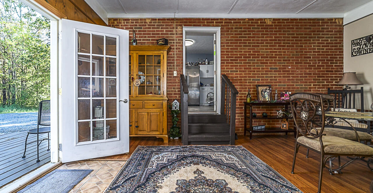 893 Wert Faulkner Highway - Photo 9
