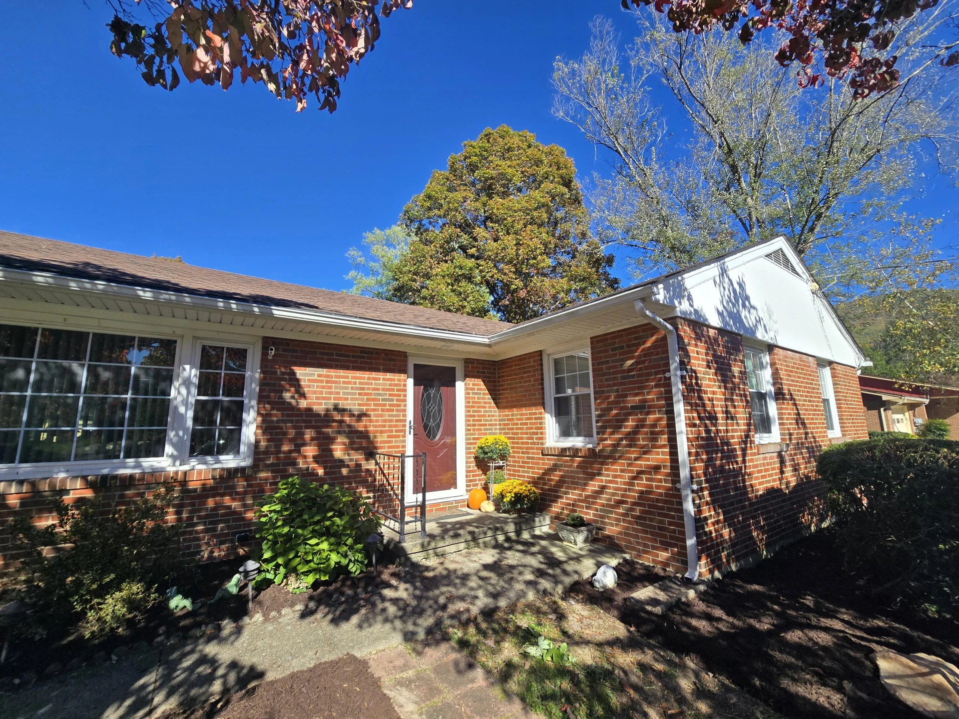 106 Parkview Ave - Photo 4