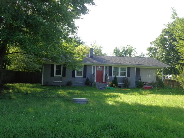 5763 Three Creeks Rd