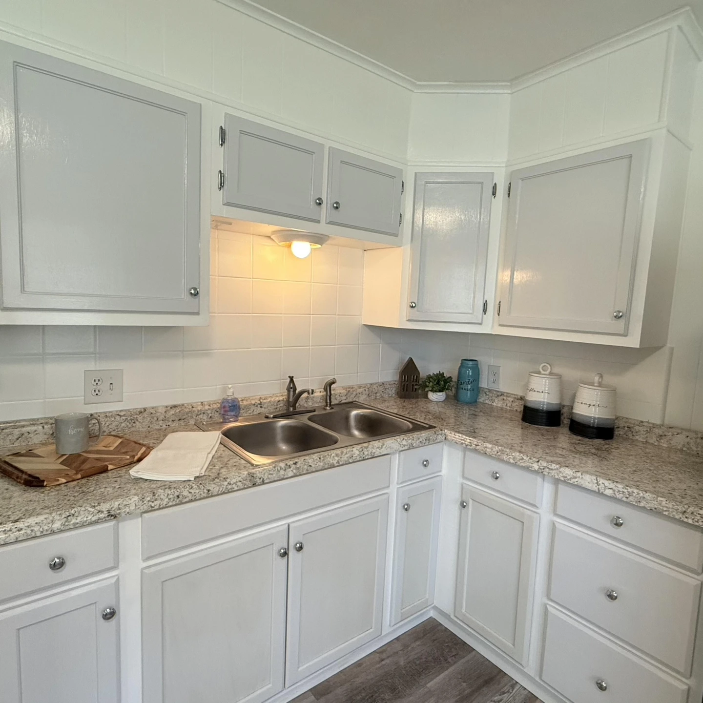 132 W 37th St - Photo 5