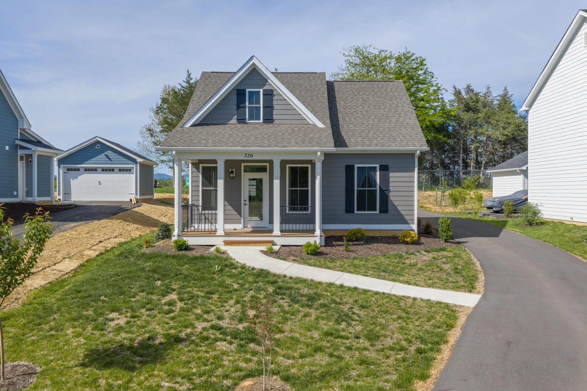 320 Lilly Bell Dr - Photo 3