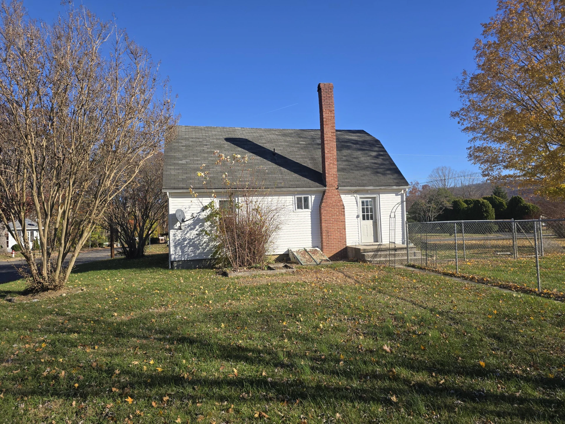 1023 Acacia Ave - Photo 17