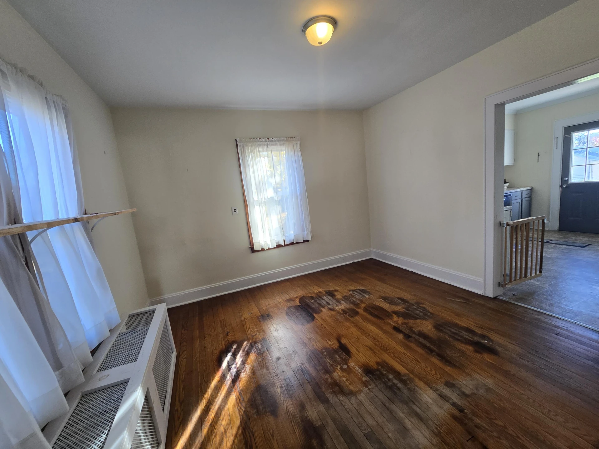 1023 Acacia Ave - Photo 3