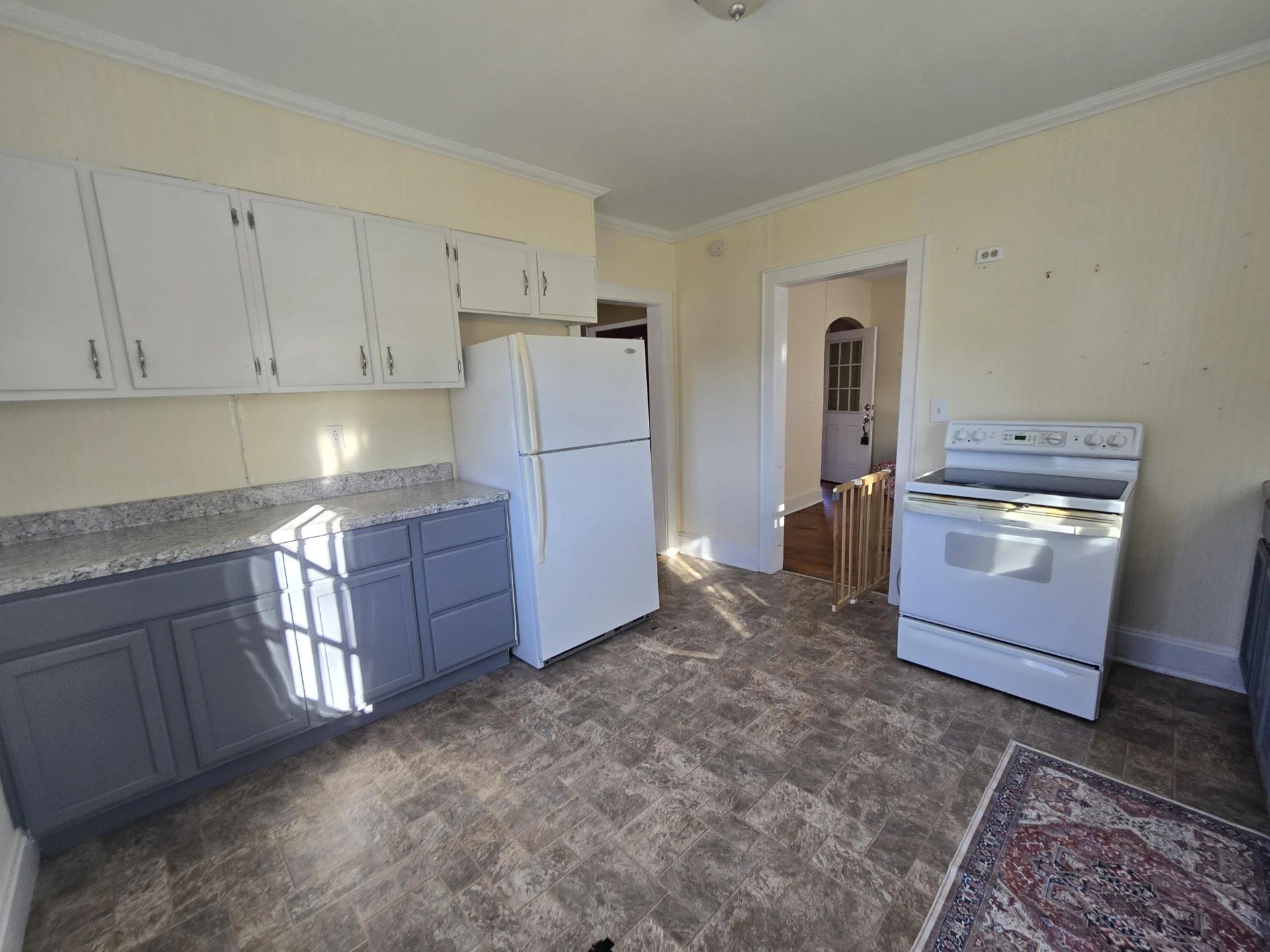 1023 Acacia Ave - Photo 4