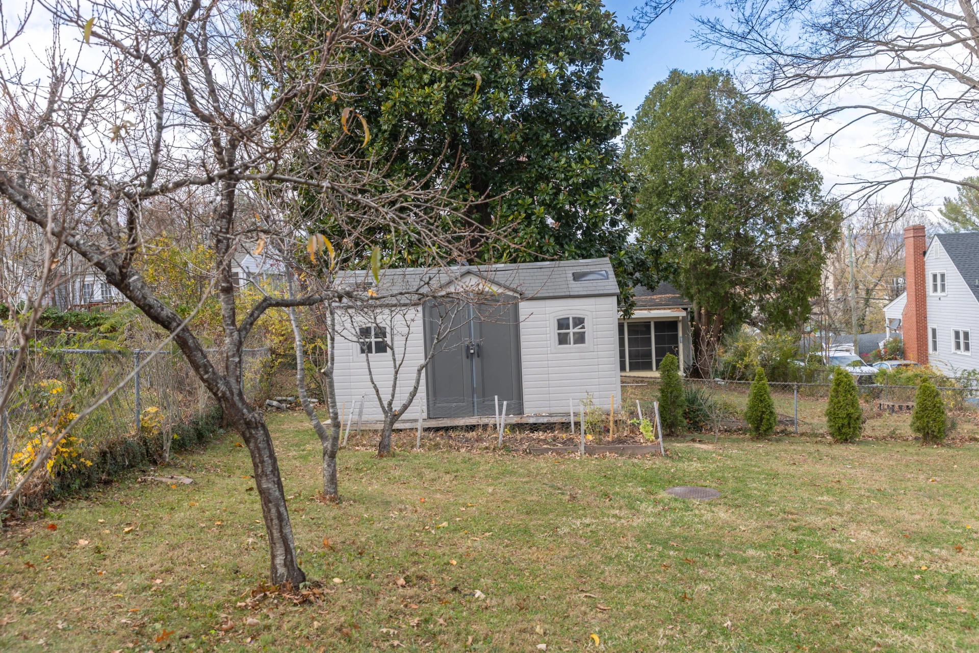 303 Summit St - Photo 39