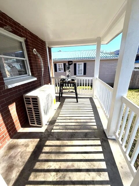 221 E Parrish St - Photo 19