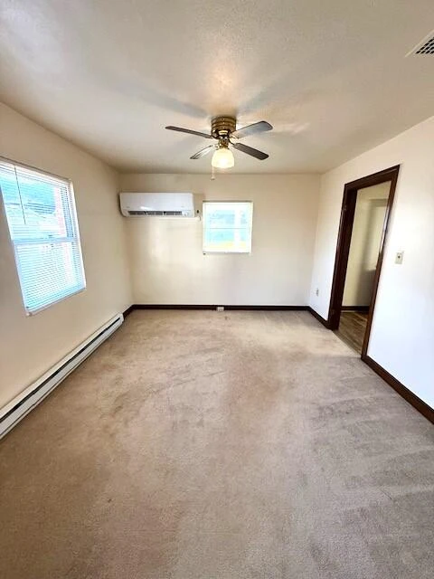 221 E Parrish St - Photo 4