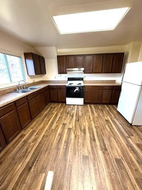 221 E Parrish St - Photo 5