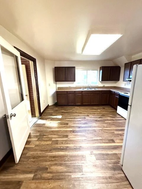 221 E Parrish St - Photo 6