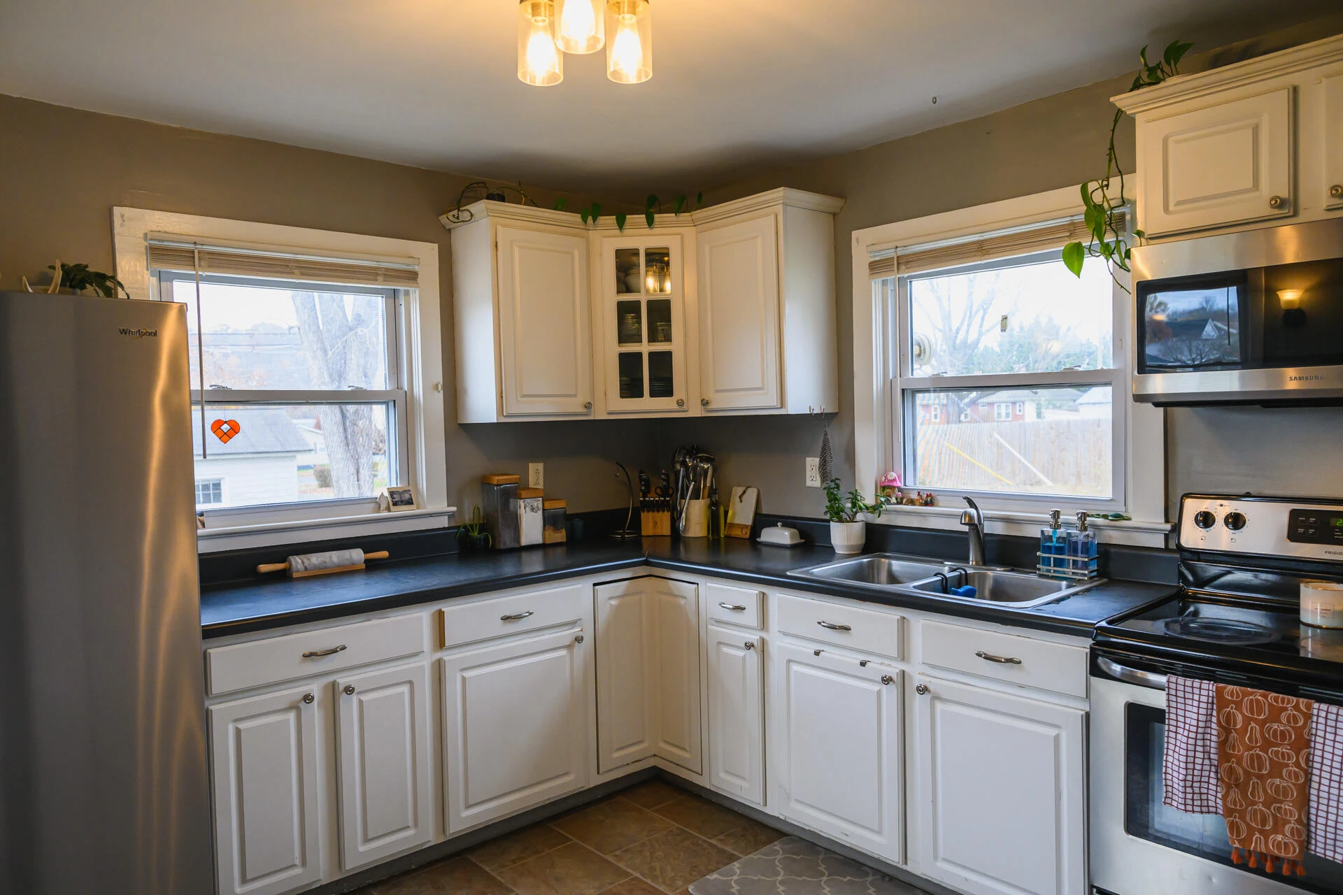 1877 Chestnut Ave - Photo 17