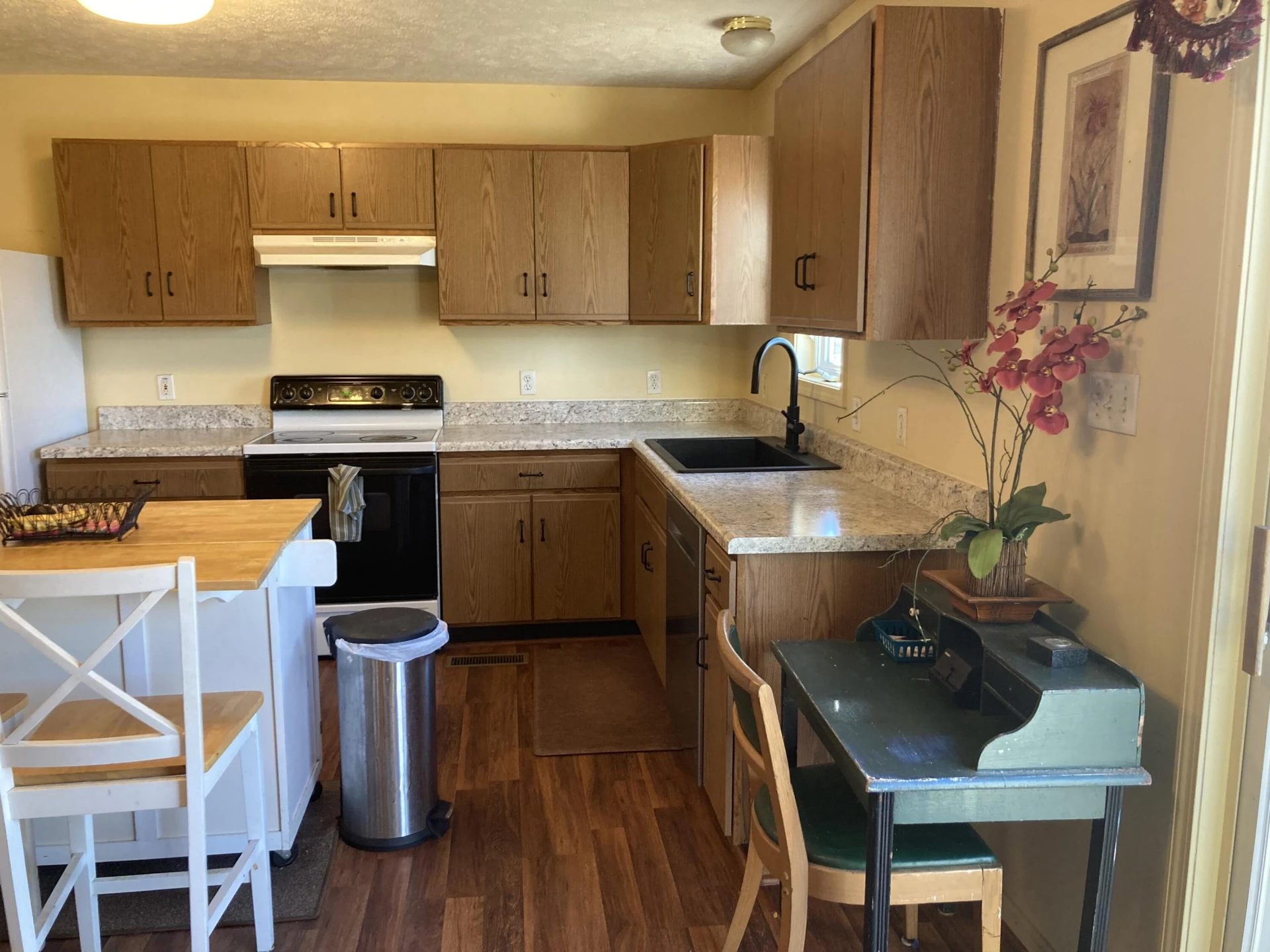 1847 Hawthorne Ave - Photo 7
