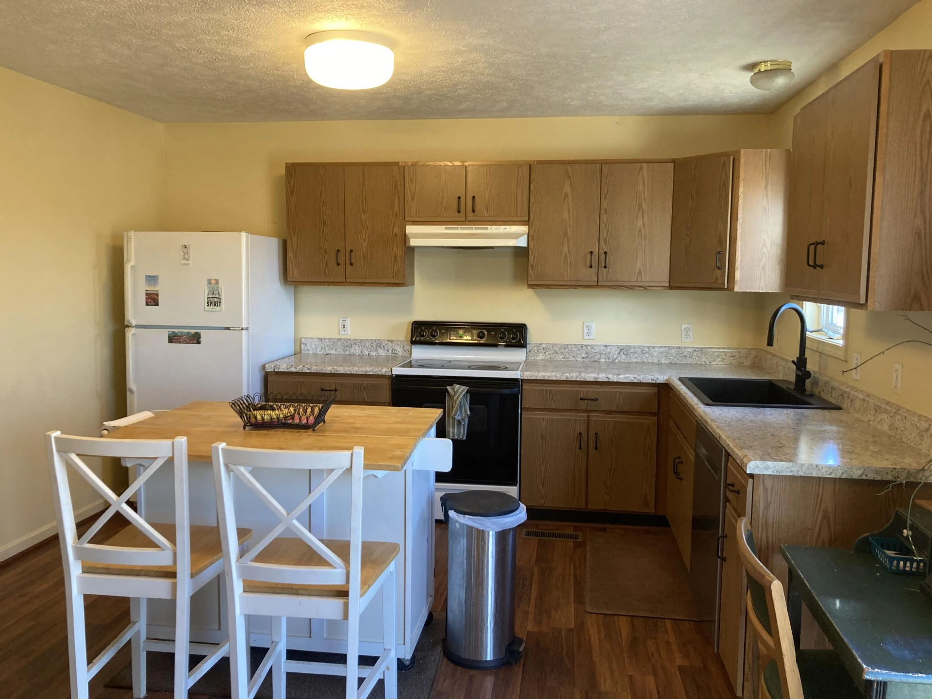 1847 Hawthorne Ave - Photo 8