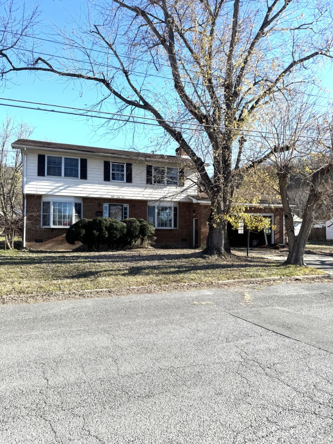 1224 Cherry Ave