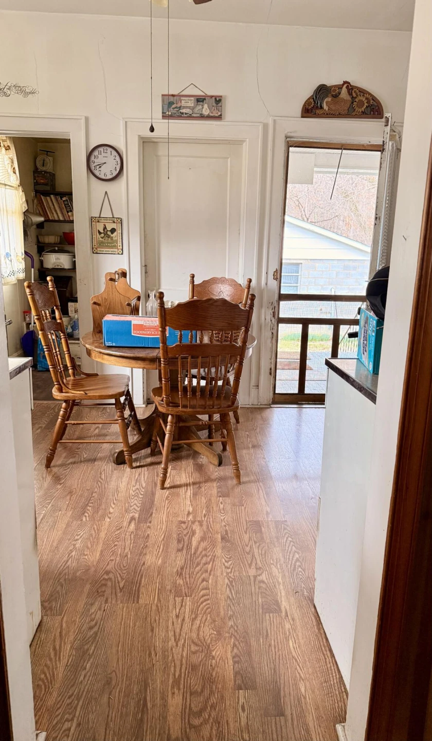 1400 Woodlawn St - Photo 3