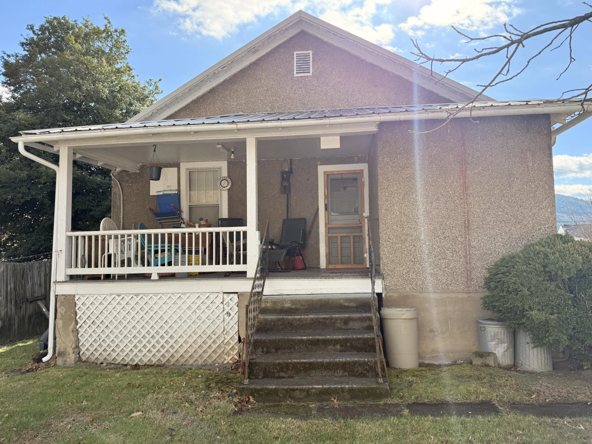 1400 Woodlawn St - Photo 9