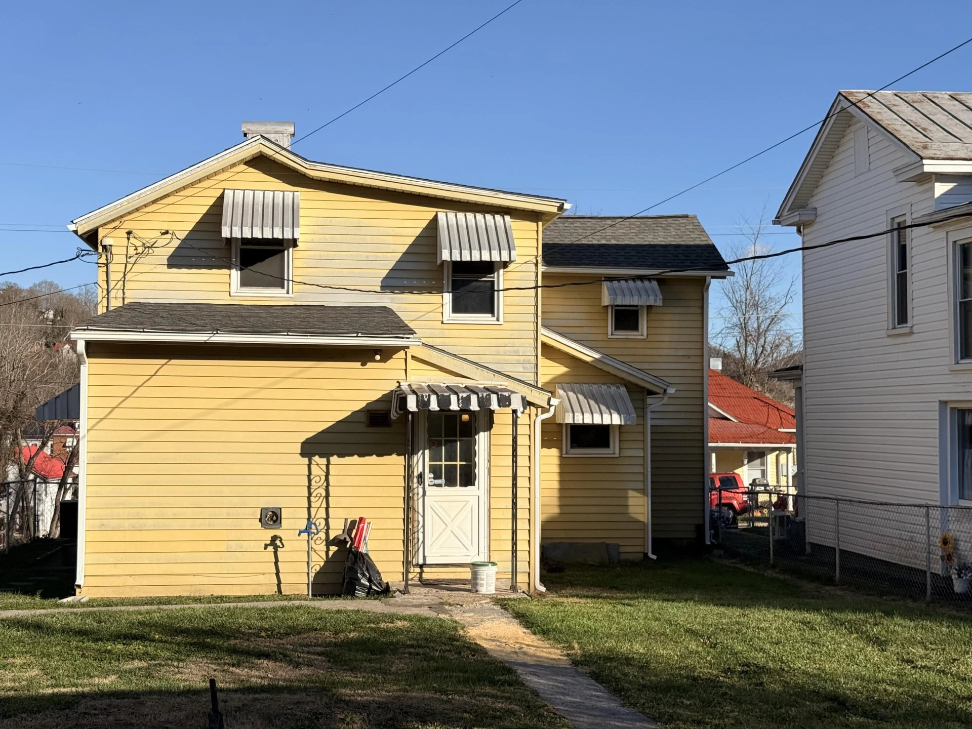 529 Brussels Ave - Photo 2