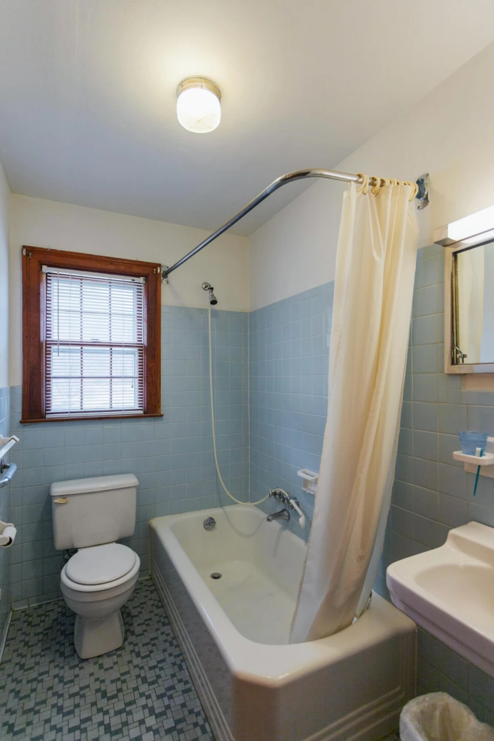 1102 Anderson St - Photo 29