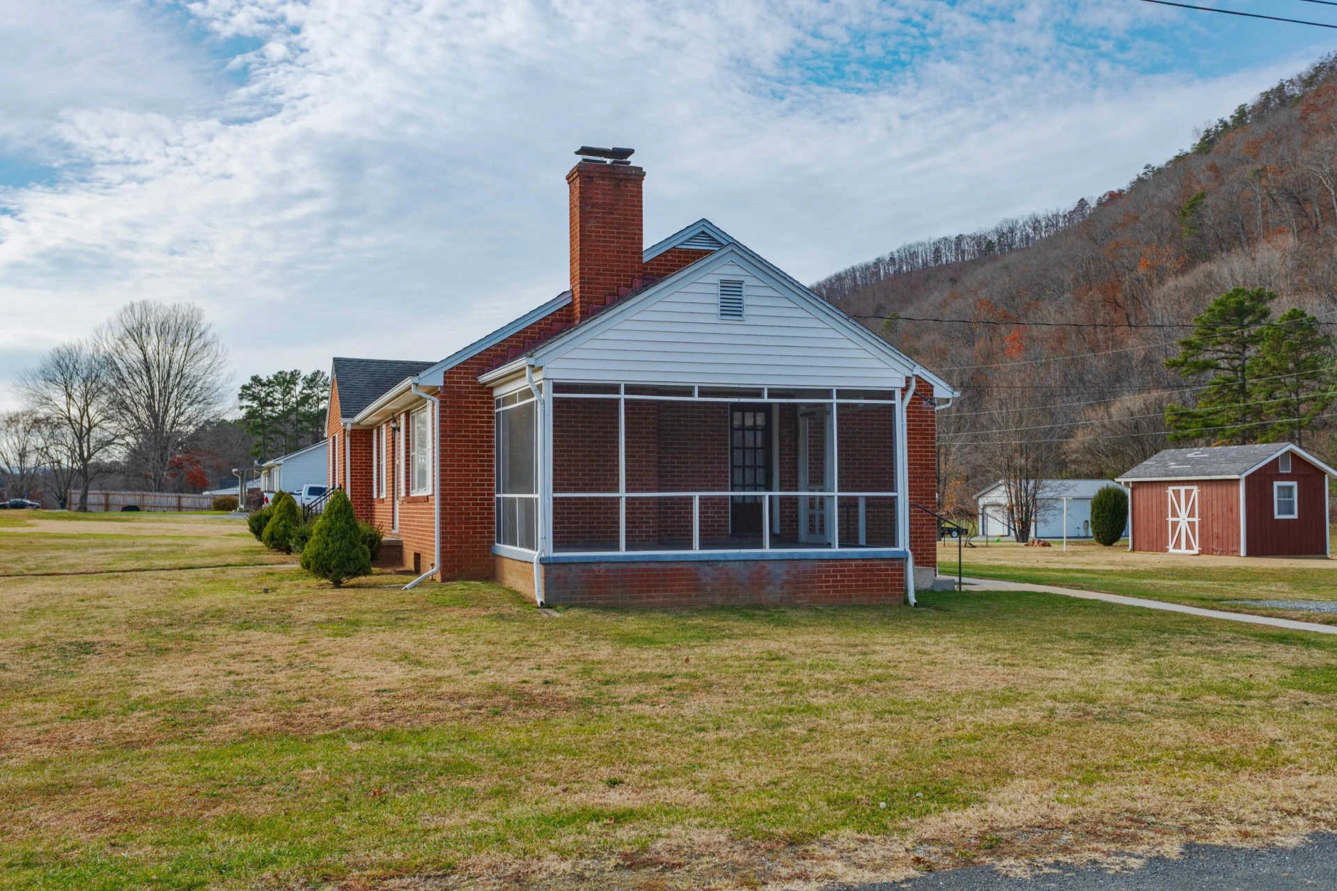 1102 Anderson St - Photo 5