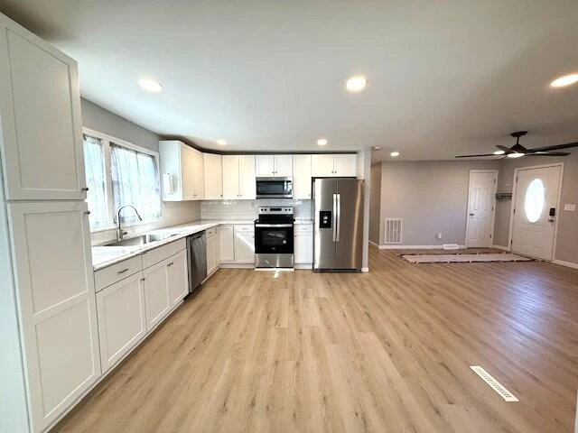 108 1/2 S Craig Ave - Photo 6