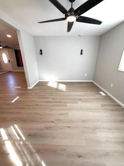 108 1/2 S Craig Ave - Photo 8